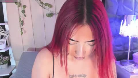 Mia online show from 01/14/26, 03:39