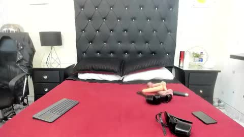 _johnson_alana online show from 11/26/25, 12:28