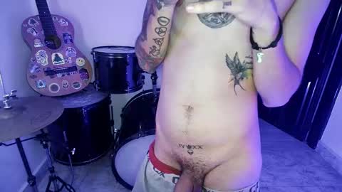 Snapshot of _josh420_ chatting on 01/17/25, 05:32 Josh420 online show from 01/17/25, 05:32