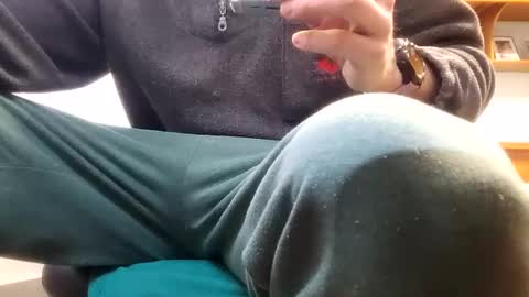 Snapshot of _julian_69 chatting on 01/12/25, 09:40 Jonnhy online show from 01/12/25, 09:40