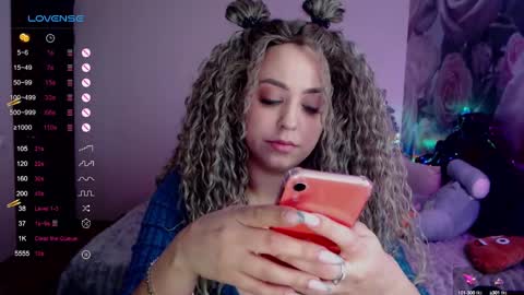 _just_a_queen_3 online show from 01/18/25, 07:15