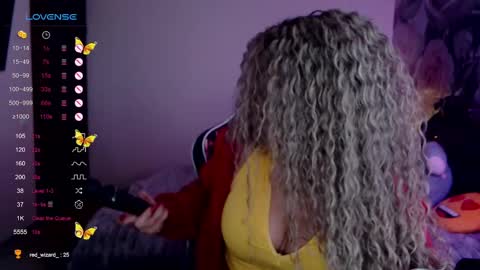 _just_a_queen_3 online show from 02/08/25, 06:22