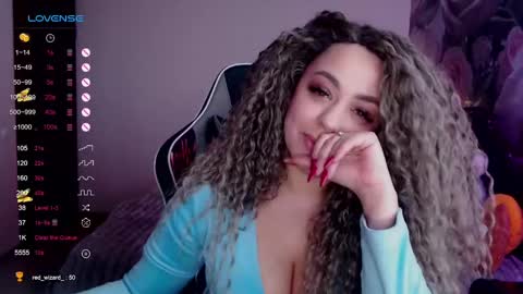 _just_a_queen_3 online show from 02/17/25, 06:04