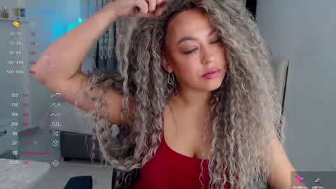 _just_a_queen_3 online show from 10/16/25, 09:43