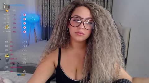 _just_a_queen_3 online show from 11/02/25, 05:04