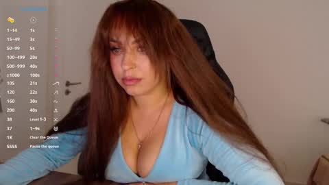 _just_a_queen_3 online show from 04/18/26, 04:33