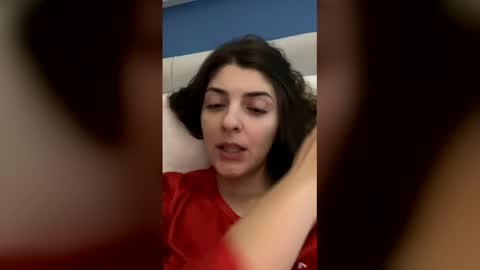 _just_a_simple_girl online show from 12/15/25, 07:51