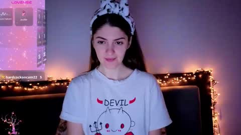 _just_a_simple_girl online show from 02/15/26, 09:19