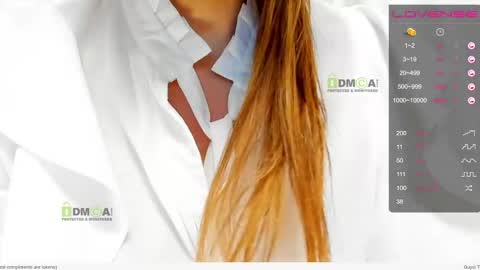 _justcallme_ online show from 04/06/26, 08:21