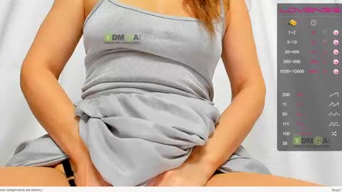 _justcallme_ online show from 04/09/26, 09:09