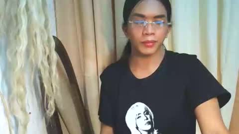 _karie_ online show from 10/28/25, 01:47