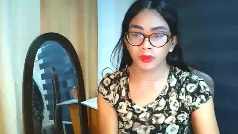 _karie_ online show from 04/28/26, 08:41