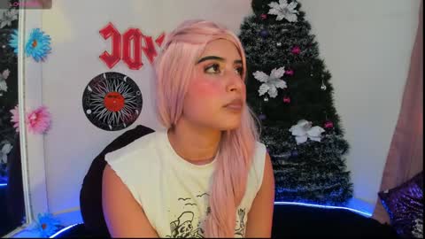 Snapshot of _karine01 chatting on 12/29/24, 04:48 _karine01 online show from 12/29/24, 04:48