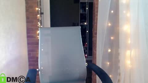 Snapshot of _karolina chatting on 02/07/25, 05:51 karolina online show from 02/07/25, 05:51