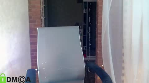 Snapshot of _karolina chatting on 02/21/25, 06:37 karolina online show from 02/21/25, 06:37