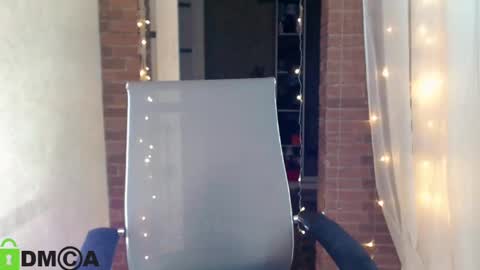 Snapshot of _karolina chatting on 03/08/25, 06:37 karolina online show from 03/08/25, 06:37