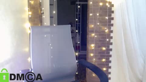 Snapshot of _karolina chatting on 09/14/25, 04:50 karolina online show from 09/14/25, 04:50