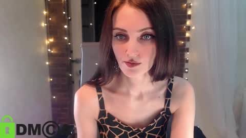 Snapshot of _karolina chatting on 10/07/25, 06:27 karolina online show from 10/07/25, 06:27