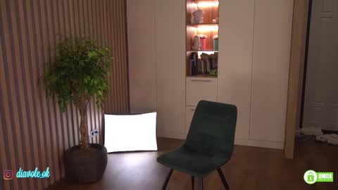 Snapshot of _kateline_ chatting on 09/21/25, 03:24 Kate online show from 09/21/25, 03:24