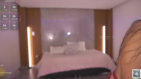    ---  online show from 11/08/25, 01:28