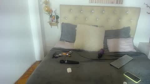 kathy online show from 02/06/26, 01:36