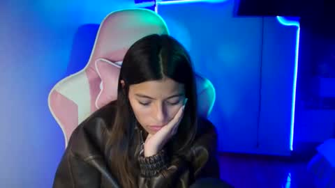 khloe sweet online show from 05/24/26, 08:08
