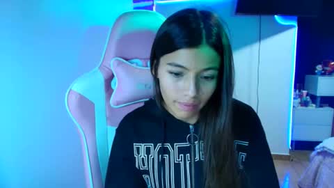 khloe sweet online show from 05/25/26, 10:05