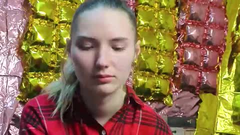 _kikiclark_ online show from 03/13/26, 09:21