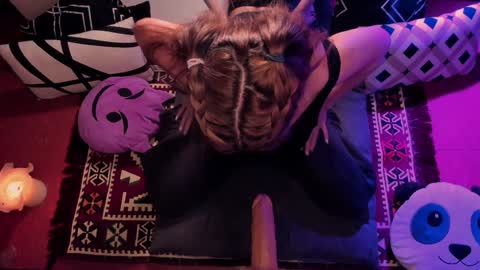 Snapshot of _kimikatt__ chatting on 01/12/25, 07:53 Kendall online show from 01/12/25, 07:53