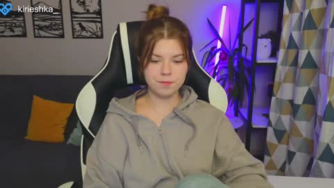 Snapshot of _kirieshka chatting on 12/05/24, 04:34 Molly Emily online show from 12/05/24, 04:34