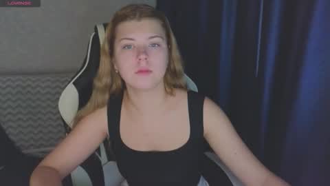 Snapshot of _kirieshka chatting on 09/21/25, 02:29 Molly Emily online show from 09/21/25, 02:29