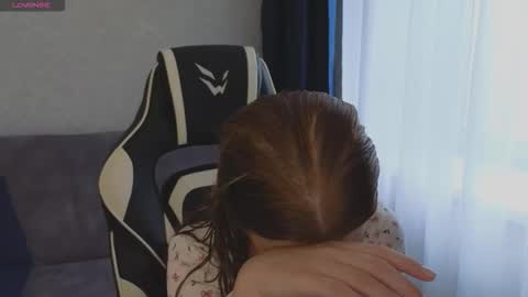 Snapshot of _kirieshka chatting on 10/01/25, 10:54 Molly Emily online show from 10/01/25, 10:54