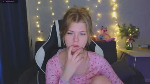 Molly   Emily online show from 02/04/26, 06:08