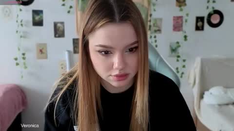 _kitekat_ online show from 11/05/25, 08:03