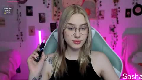 _kitekat_ online show from 11/08/25, 11:10