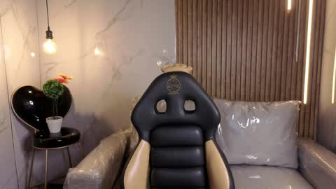 _kitten_1 online show from 03/28/26, 11:21