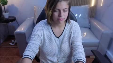 _kitten_1 online show from 05/24/26, 06:02