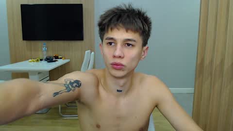 Snapshot of _kurt chatting on 12/14/24, 03:40 Kurt online show from 12/14/24, 03:40