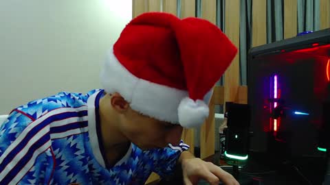 Snapshot of _kurt chatting on 12/29/24, 09:20 Kurt online show from 12/29/24, 09:20