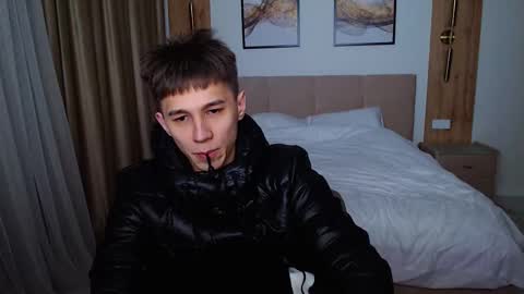 Snapshot of _kurt chatting on 02/15/25, 06:01 Kurt online show from 02/15/25, 06:01