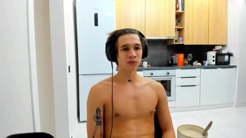 Snapshot of _kurt chatting on 11/01/25, 07:27 Kurt online show from 11/01/25, 07:27