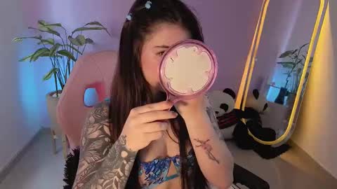 Kylie online show from 10/07/25, 08:39