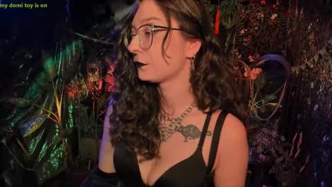 Lady Luna online show from 05/13/26, 10:17