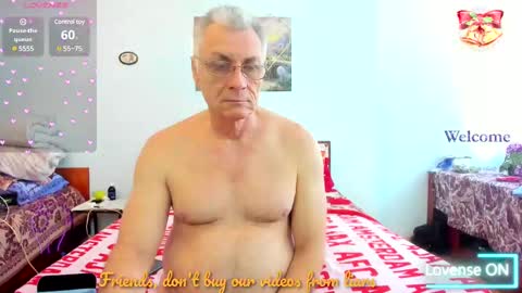 Lory online show from 03/02/25, 08:59