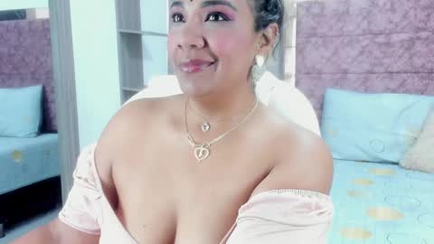 Snapshot of _lakshmi_hotx chatting on 02/11/25, 01:09 NAILHA SAJANI online show from 02/11/25, 01:09