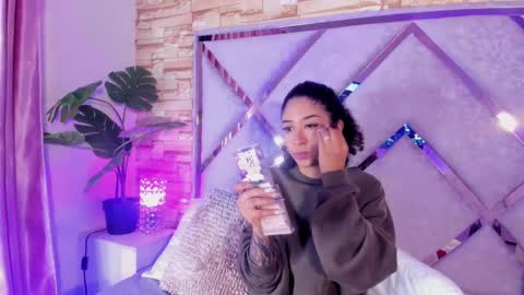 Lanna  online show from 09/29/25, 01:00