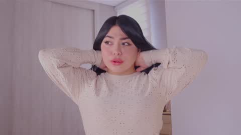 Alejandra suescun online show from 02/03/25, 05:03