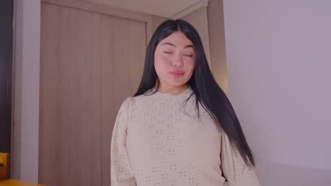 Alejandra suescun online show from 02/04/25, 12:40