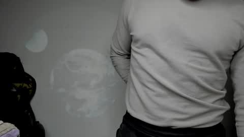 Snapshot of _layne chatting on 01/05/25, 03:53 Layne online show from 01/05/25, 03:53