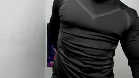 Snapshot of _layne chatting on 01/12/25, 09:19 Layne online show from 01/12/25, 09:19